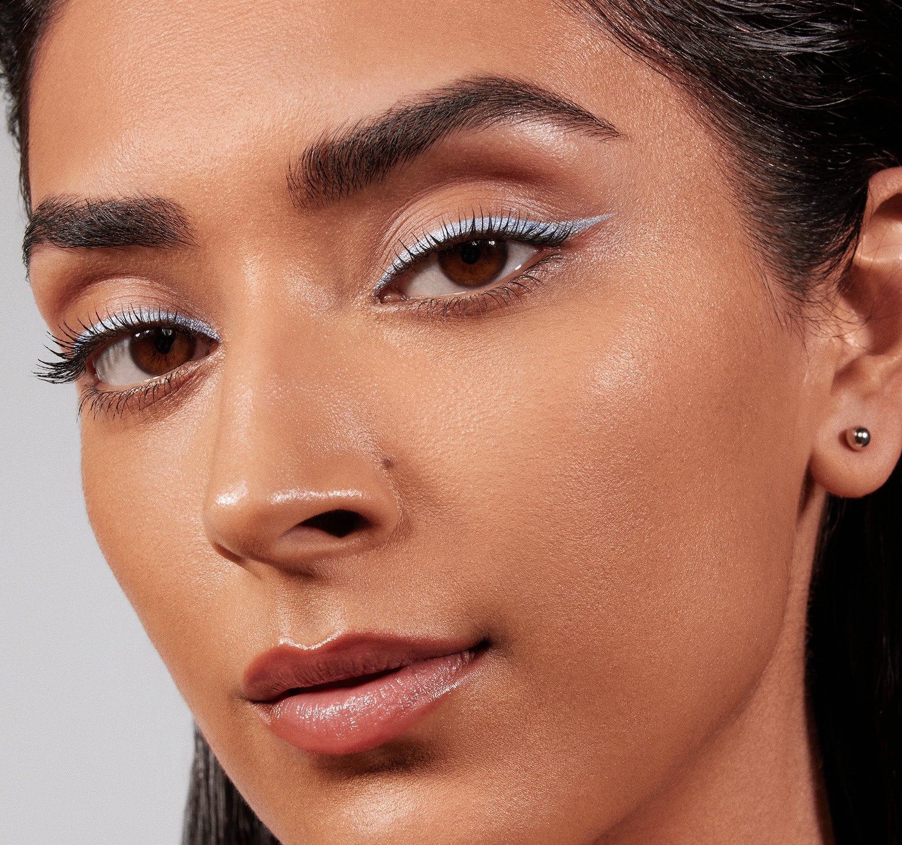 Lightform Extended Hydration Foundation - Image 76